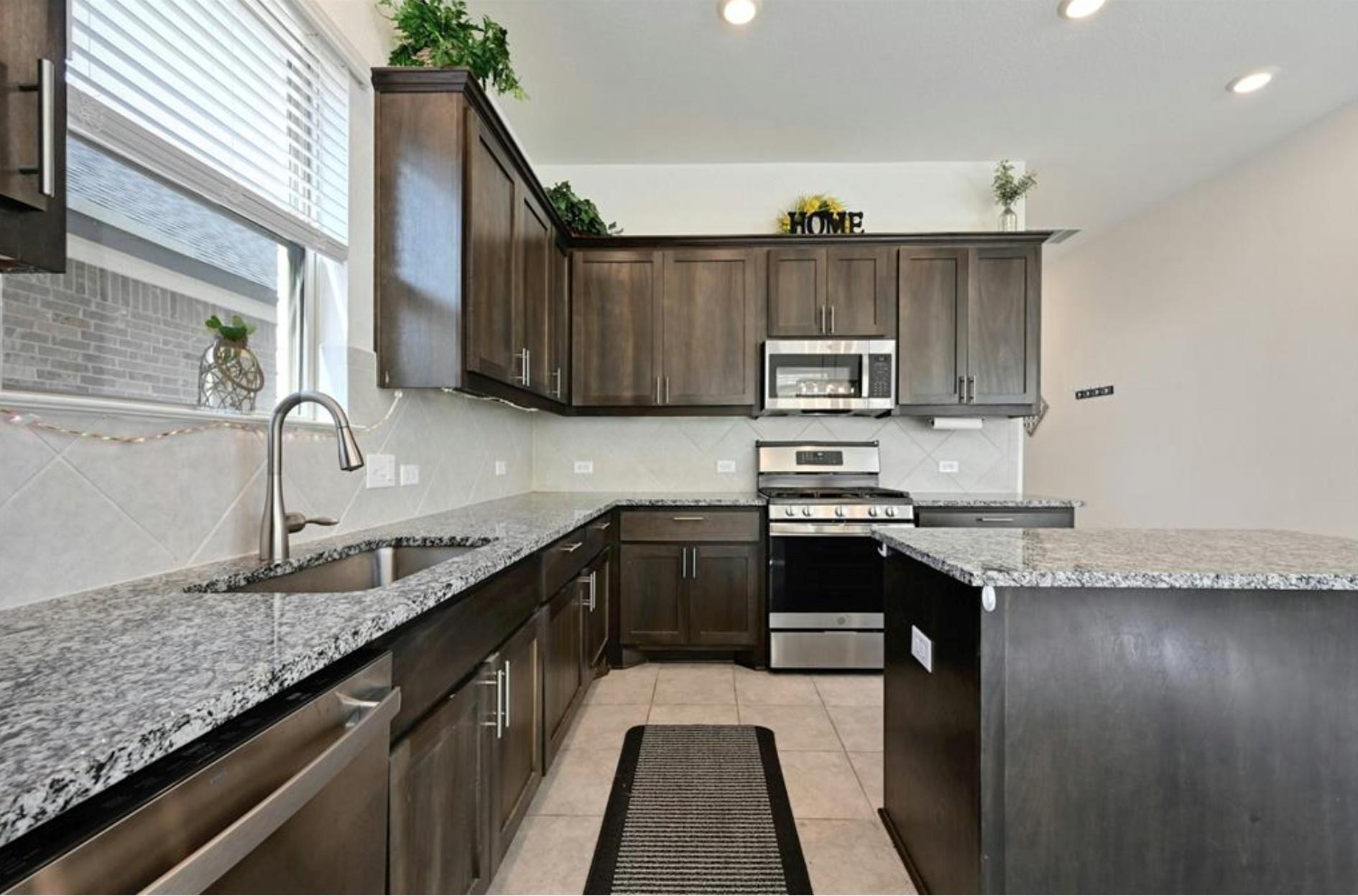 12613 Stanford Dr #86 Property Photo 8