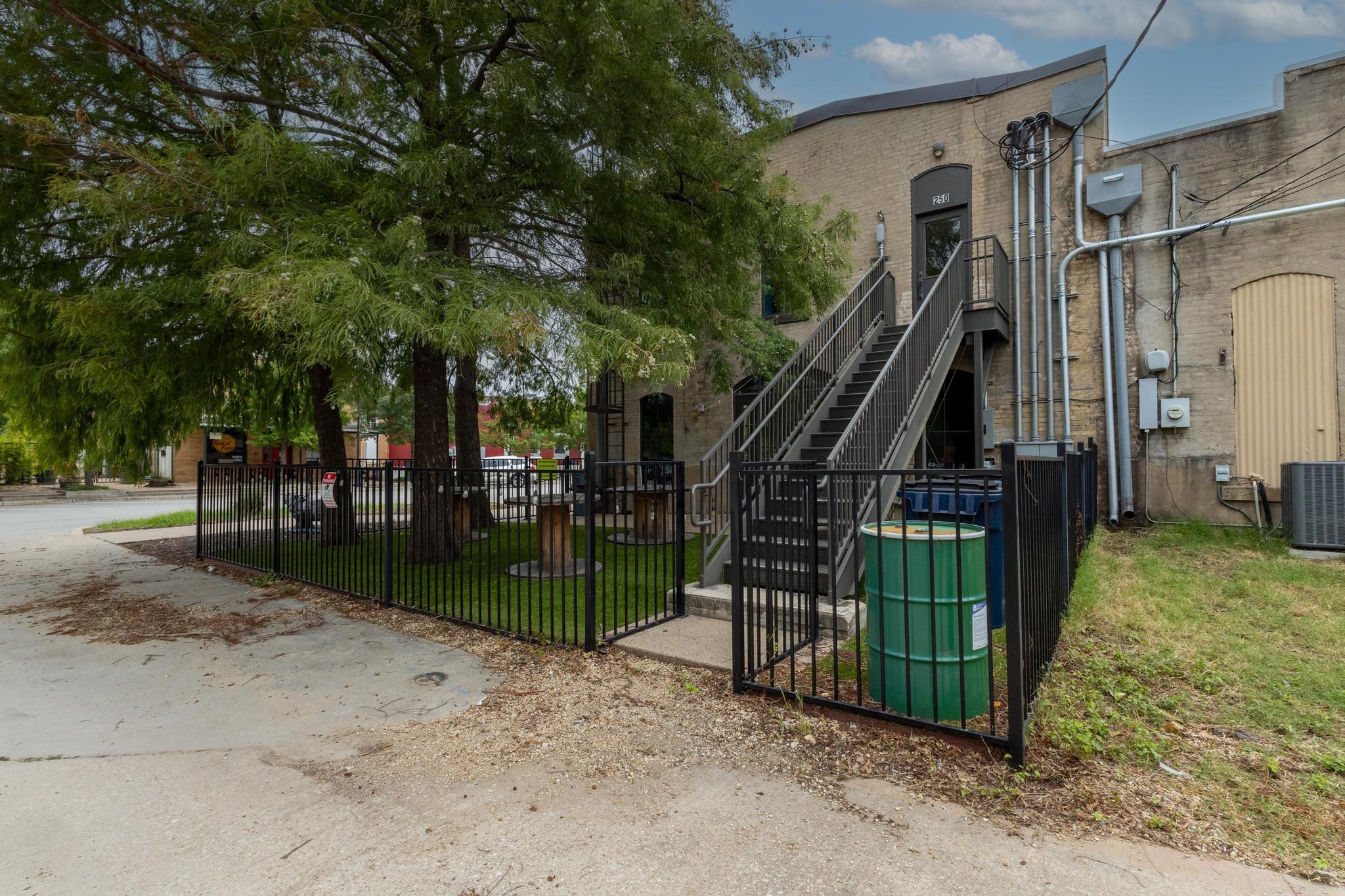 117 East St Property Photo 19