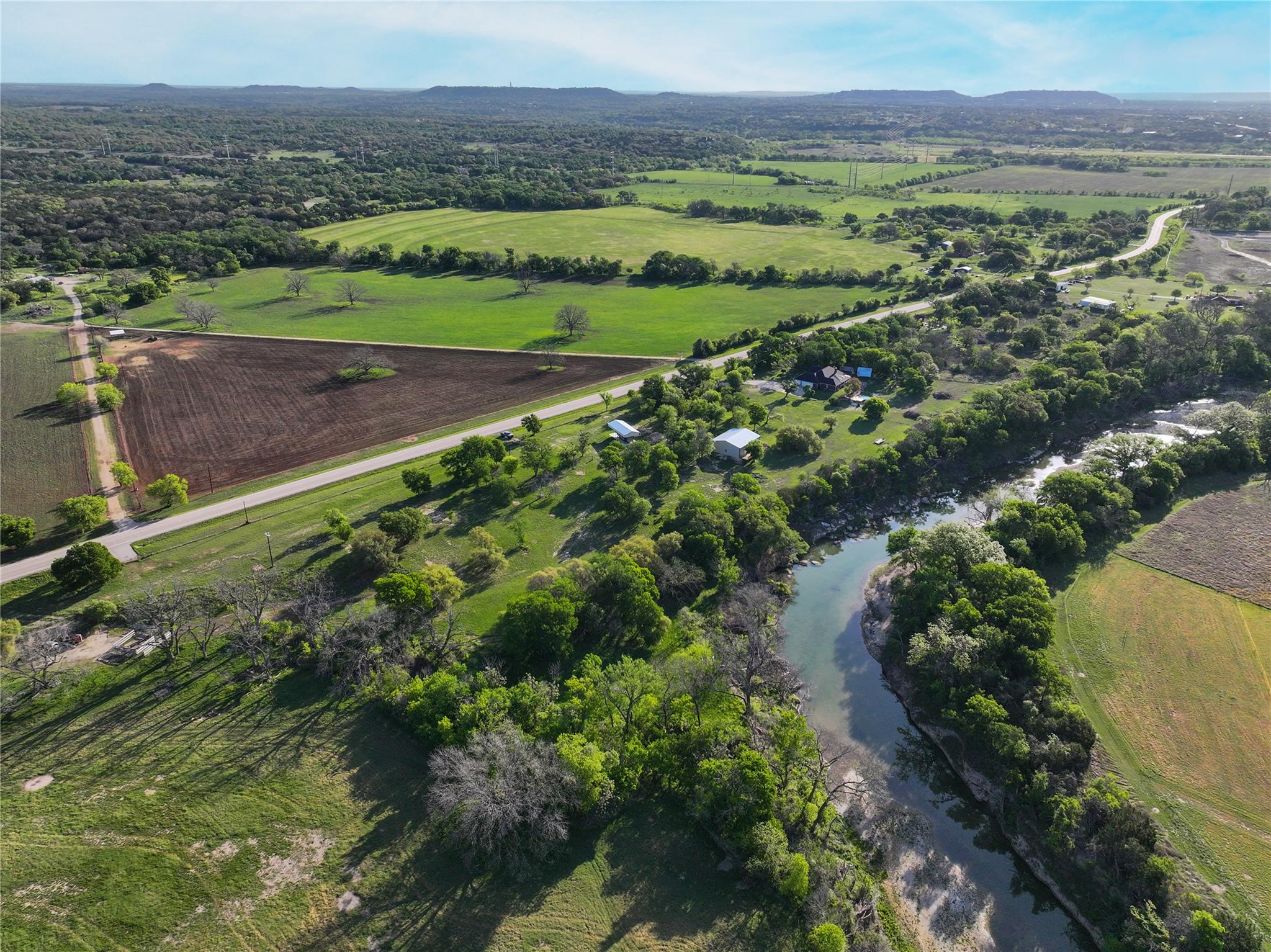 26921 Fm-2670 Property Photo
