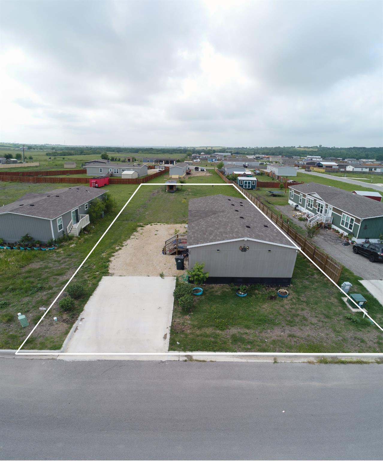 480 Ganado DR Property Photo 1