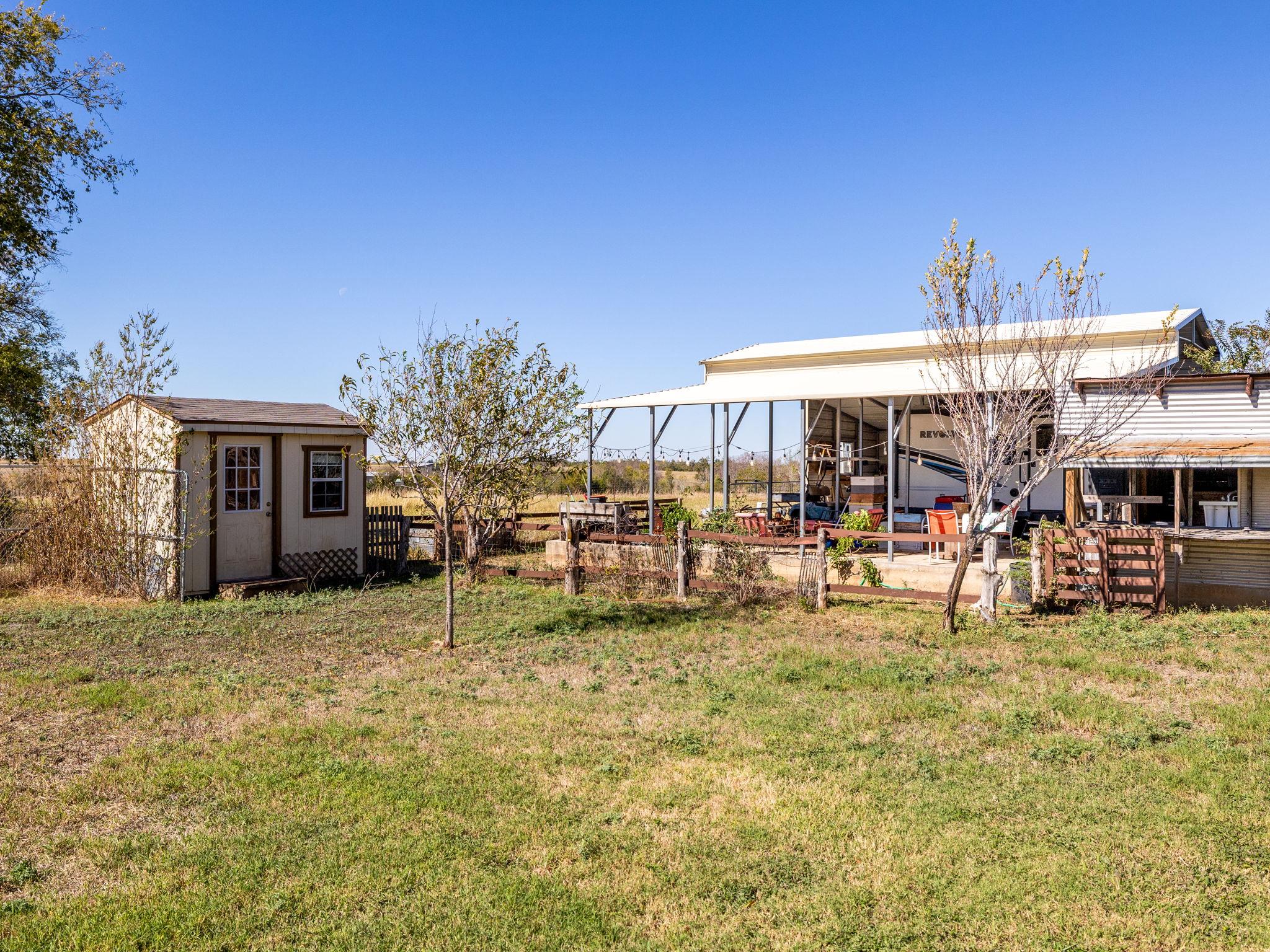 1150 County Road 432 None Property Photo 9