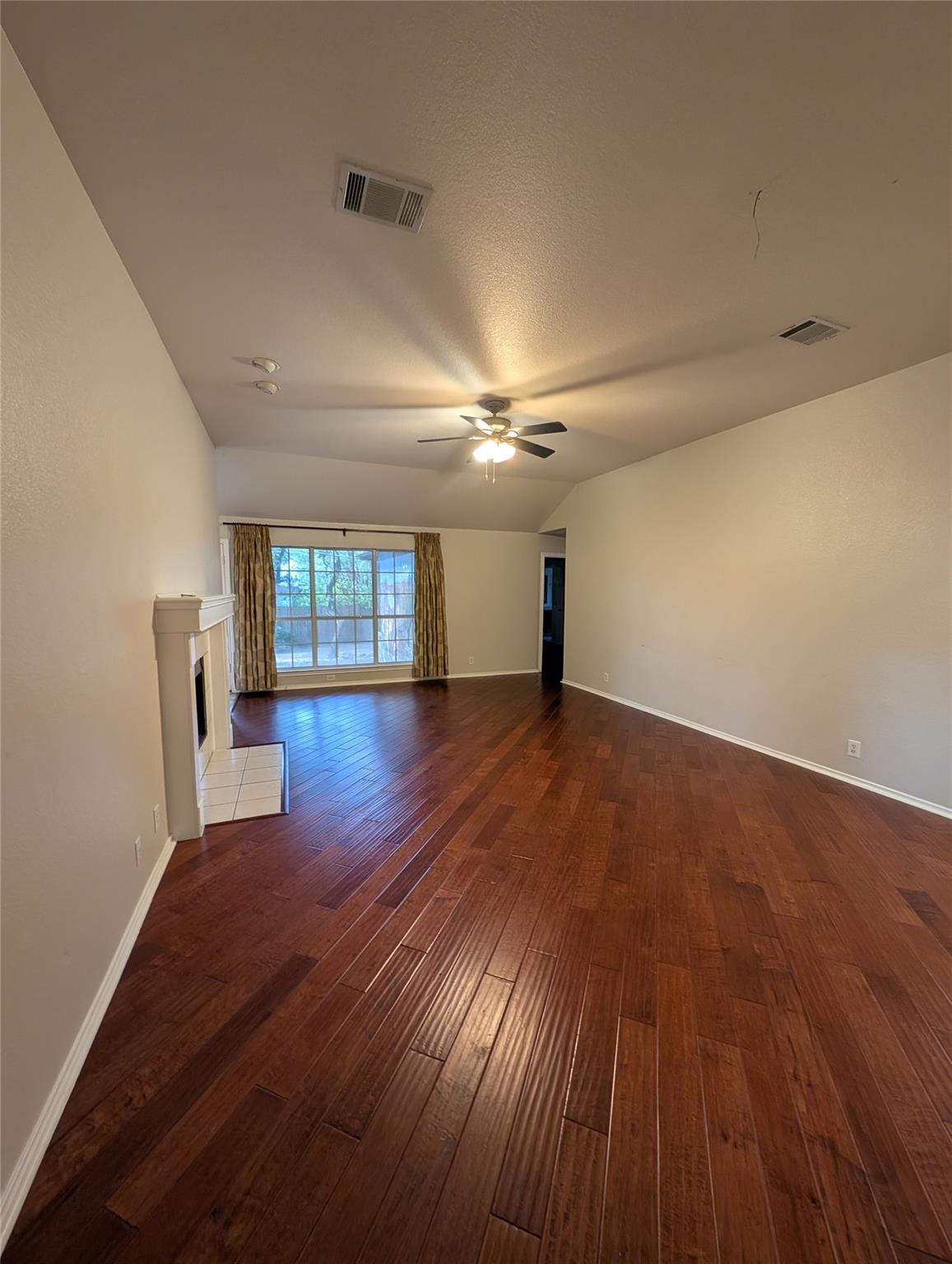 1325 Roadrunner Dr Property Photo 6