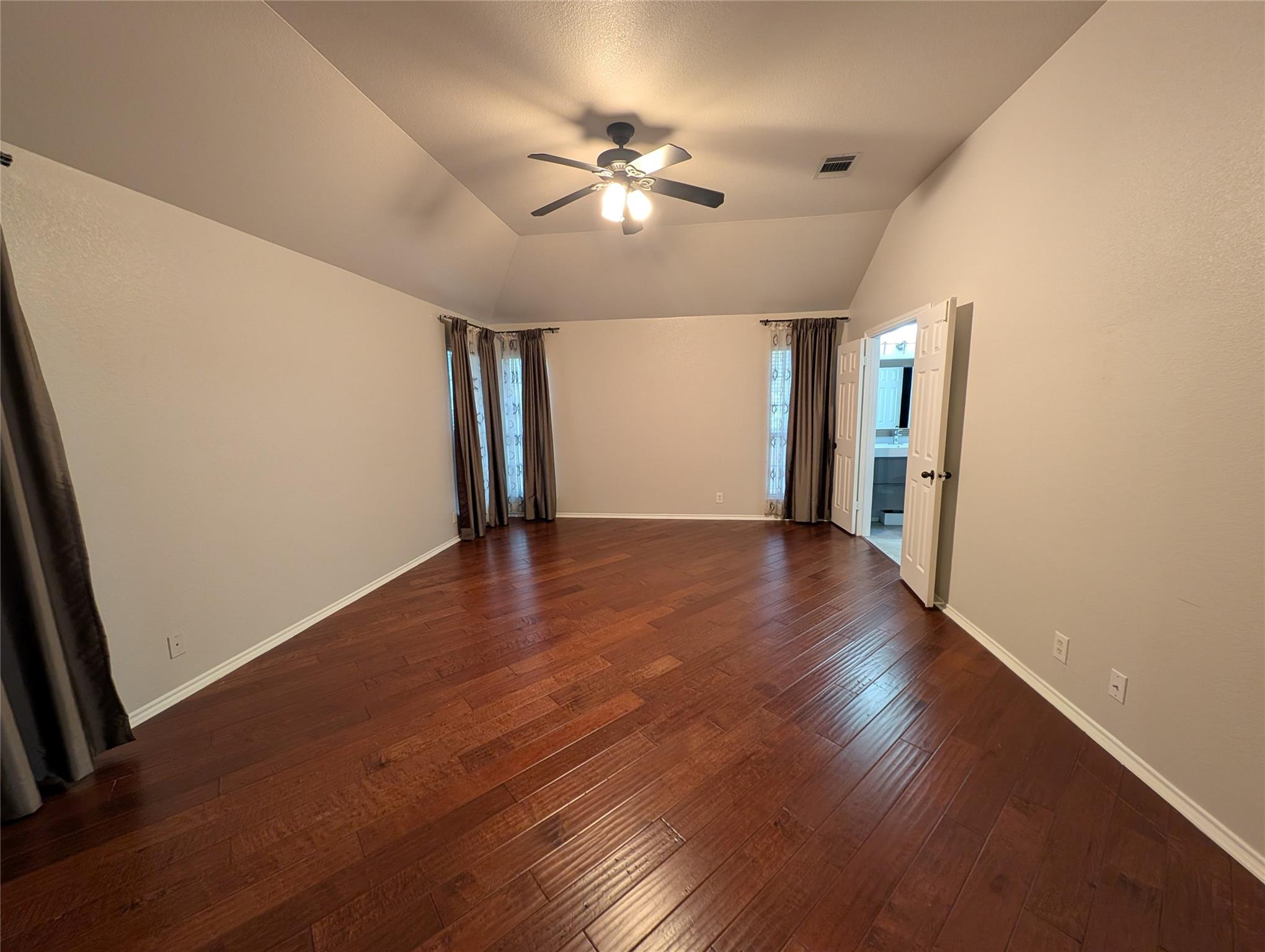 1325 Roadrunner Dr Property Photo 12