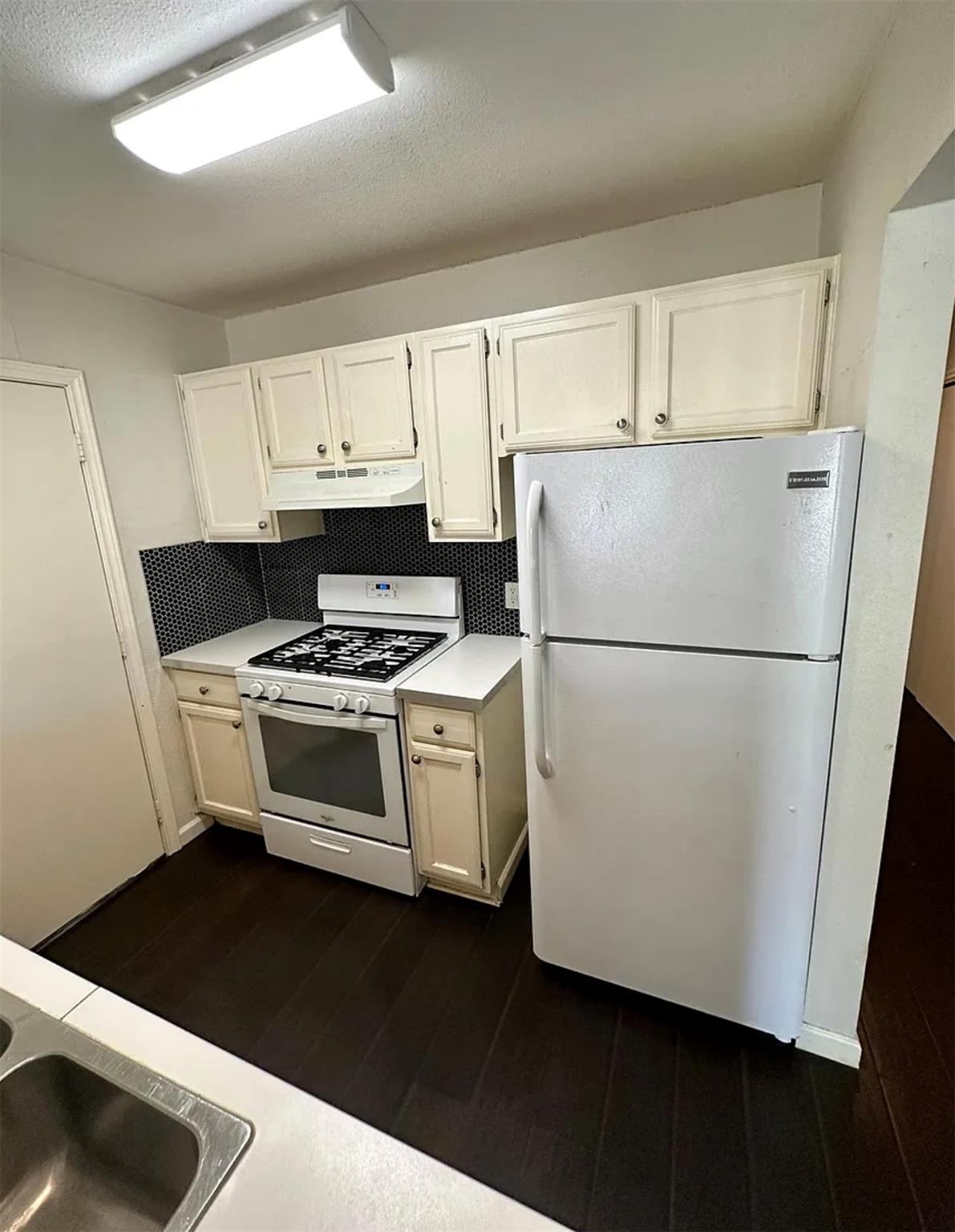 1429 Hyridge Cir Property Photo 6
