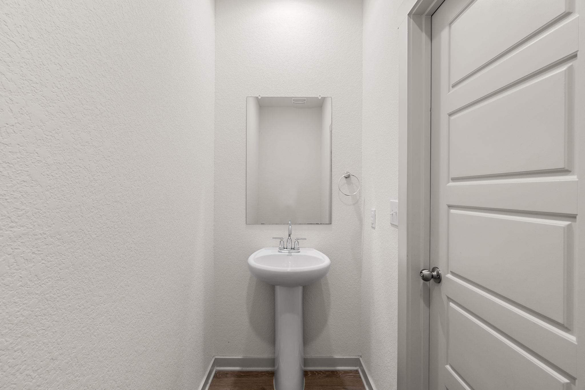 14101 Mcarthur Dr Property Photo 8
