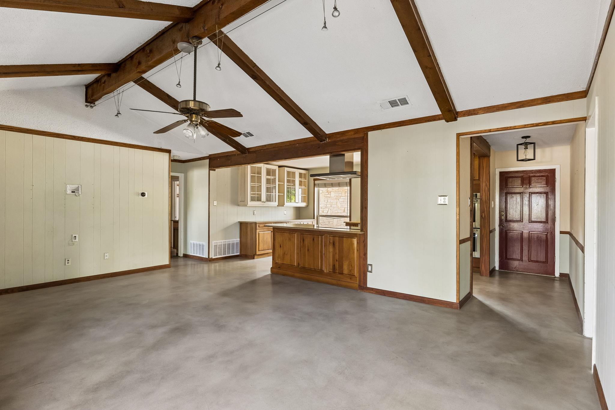 1105 N Riviera Cir Property Photo 12