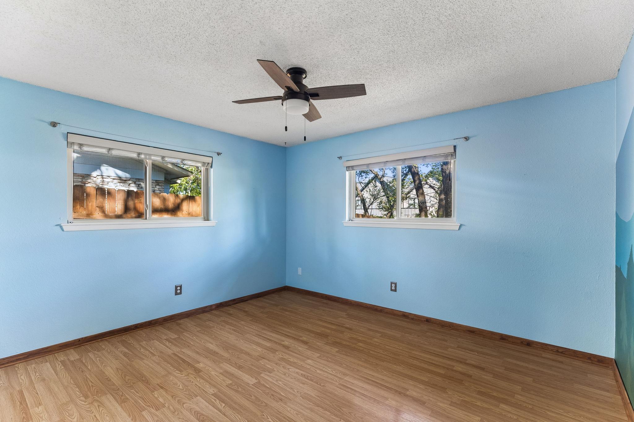 1105 N Riviera Cir Property Photo 17