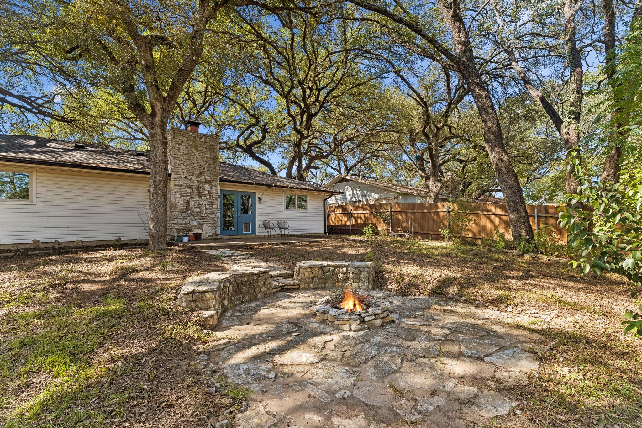 1105 N Riviera Cir Property Photo 24