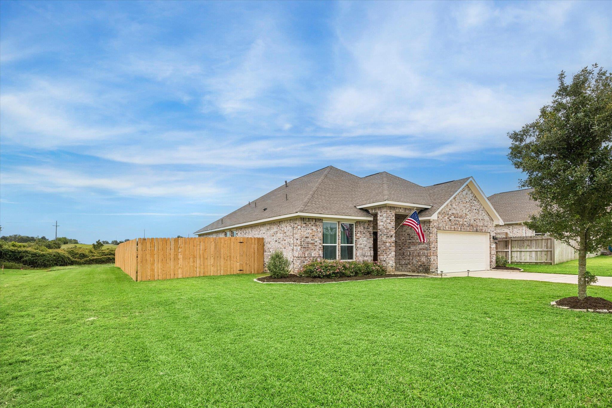 1401 Timber Oaks Dr Property Photo 14