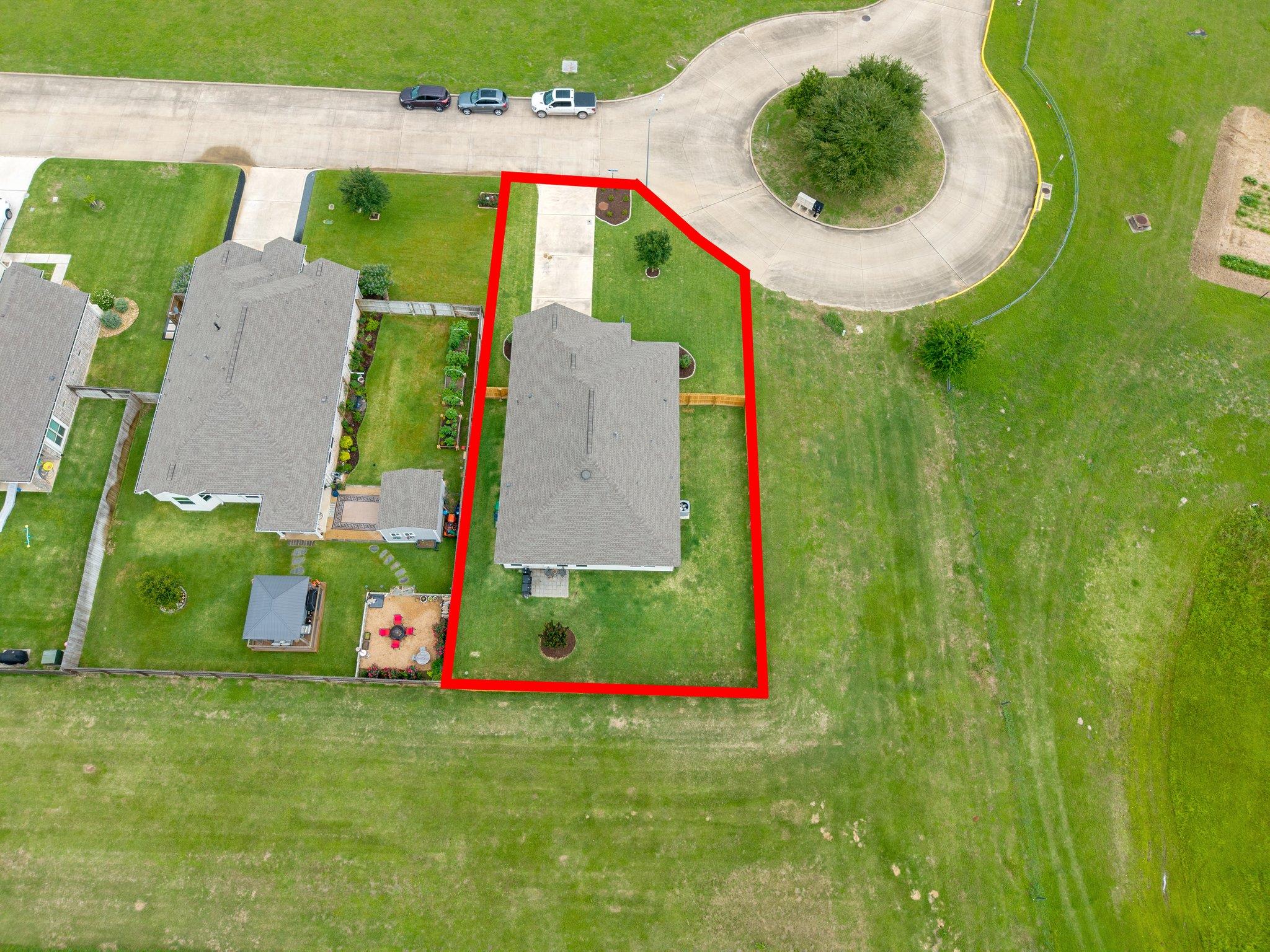 1401 Timber Oaks Dr Property Photo 18