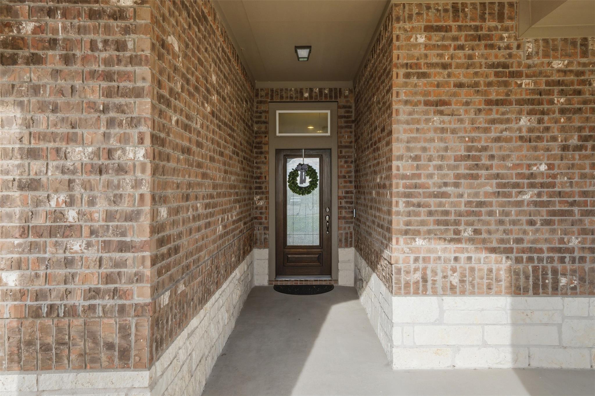 276 Gunnison Way Property Photo 3