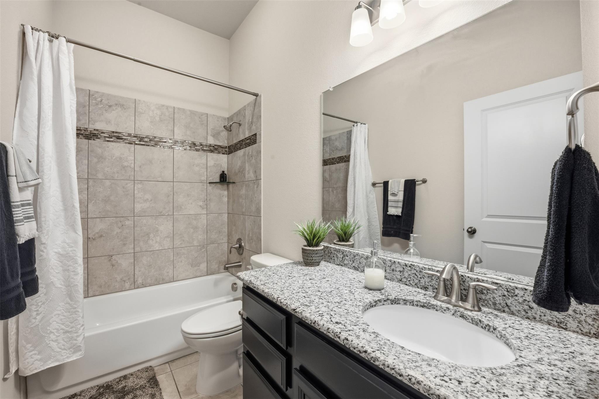 276 Gunnison Way Property Photo 17