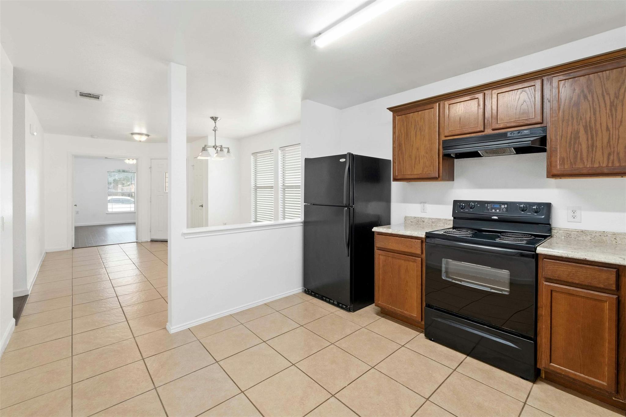 12409 Sky Harbor Dr Property Photo 8