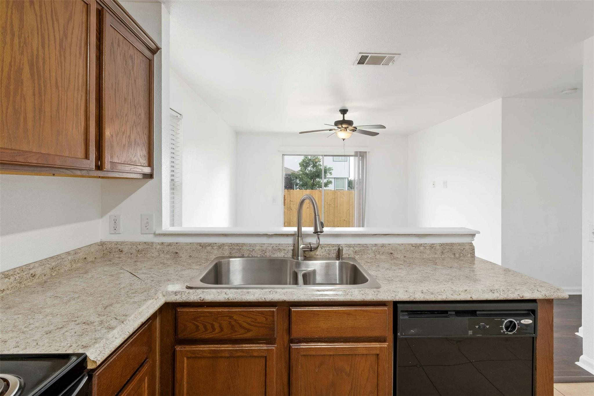 12409 Sky Harbor Dr Property Photo 9