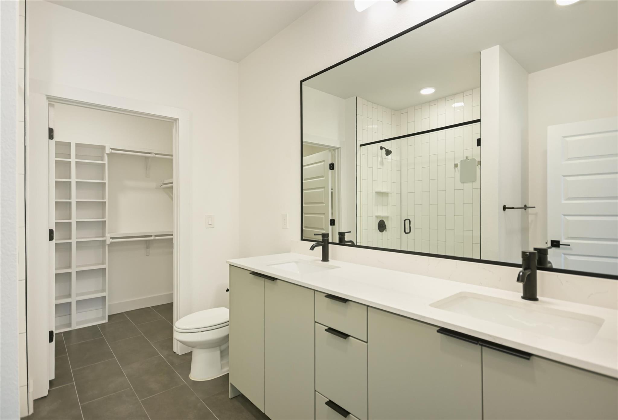 2500 Longview St #318 Property Photo 14
