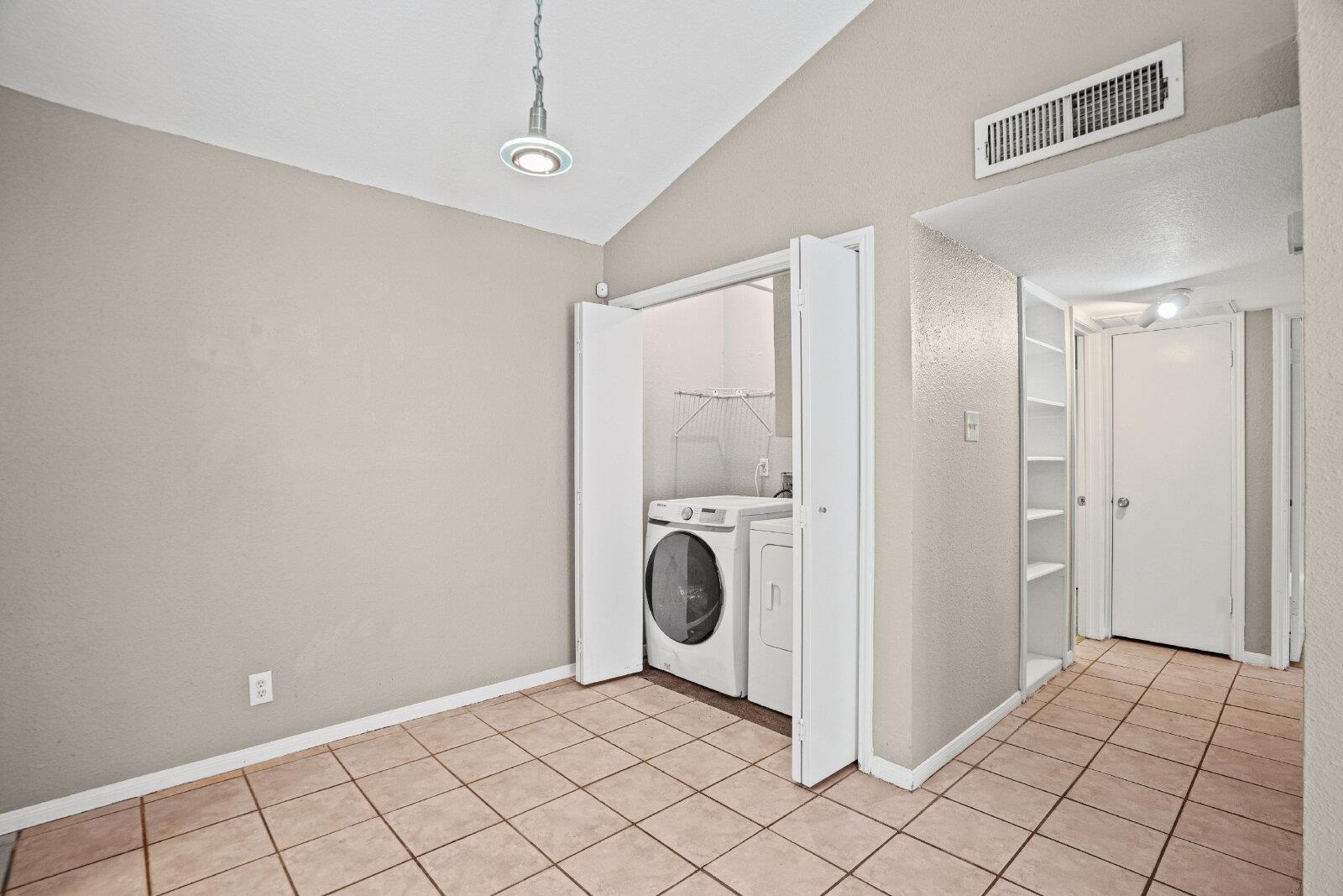 1601 Faro Dr #1504 Property Photo 6