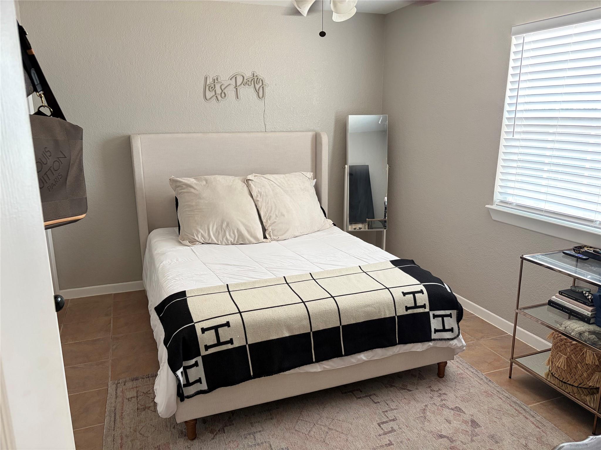 5303 B Thunderbird St Property Photo 11
