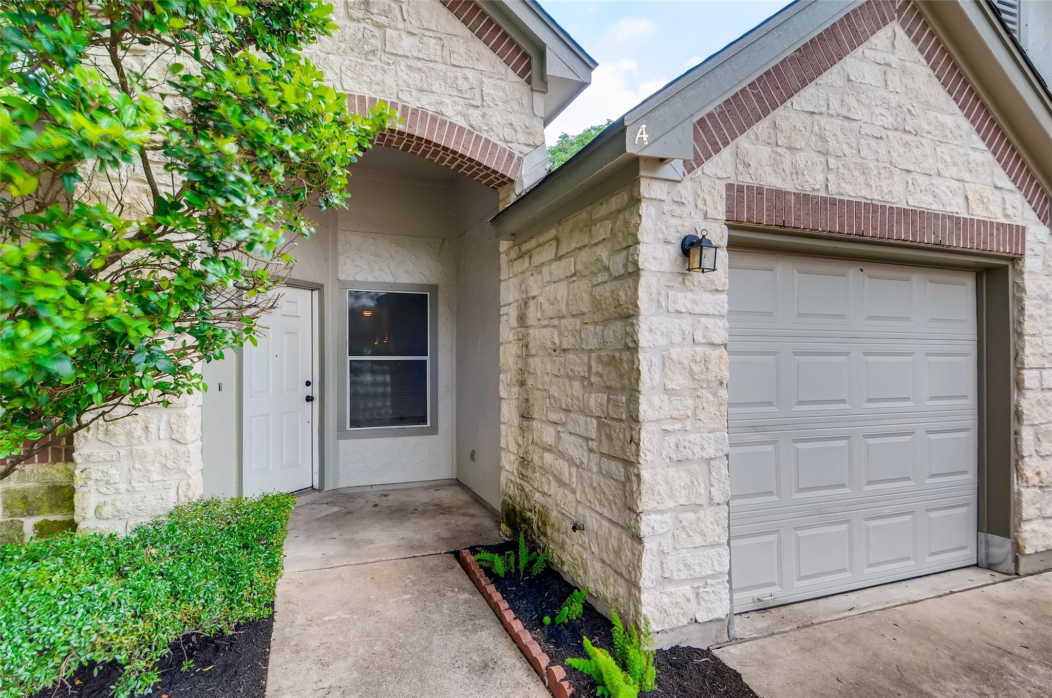 6703 Gold Moss Cv Property Photo 3