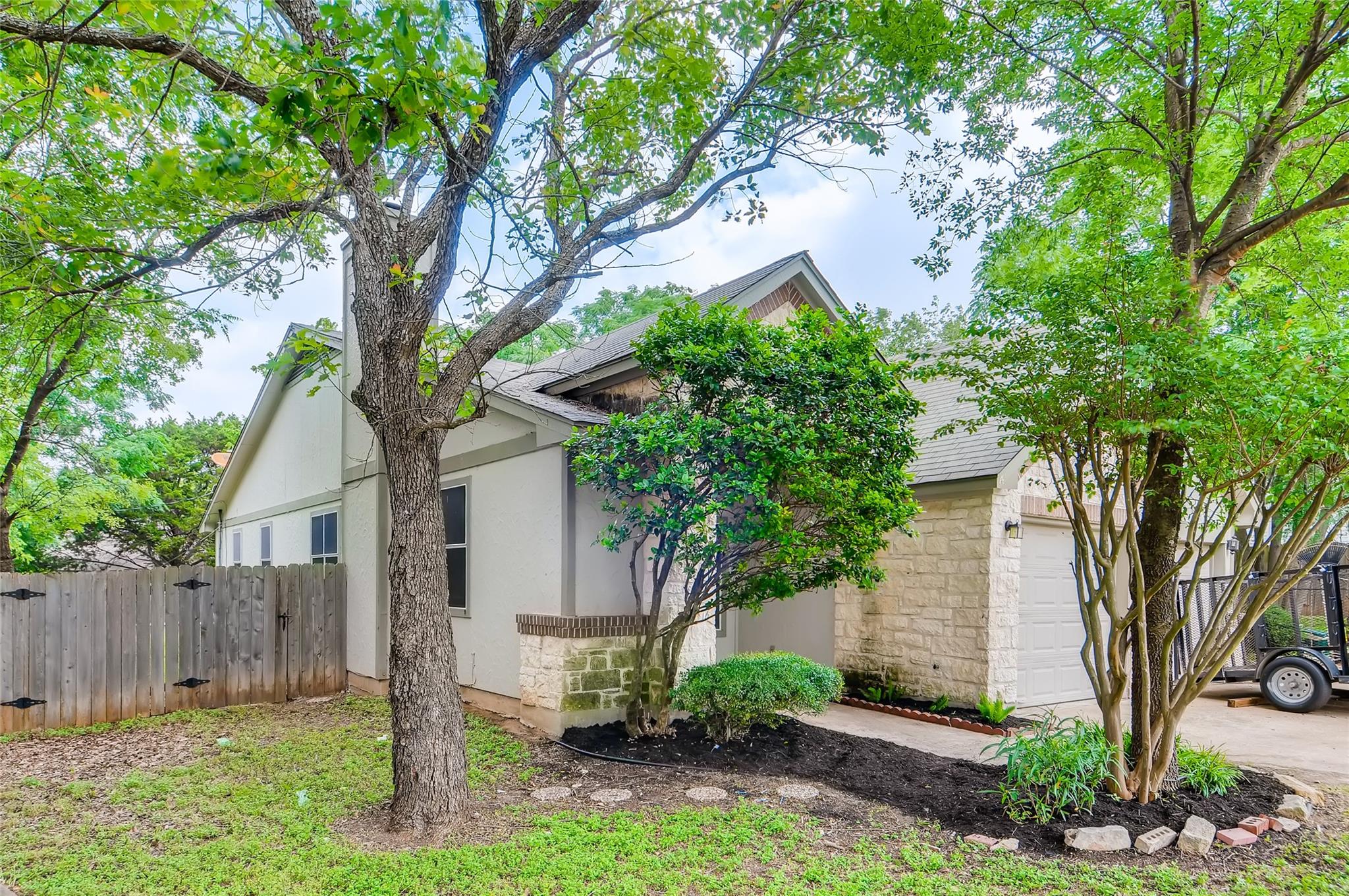 6703 Gold Moss Cv Property Photo 4