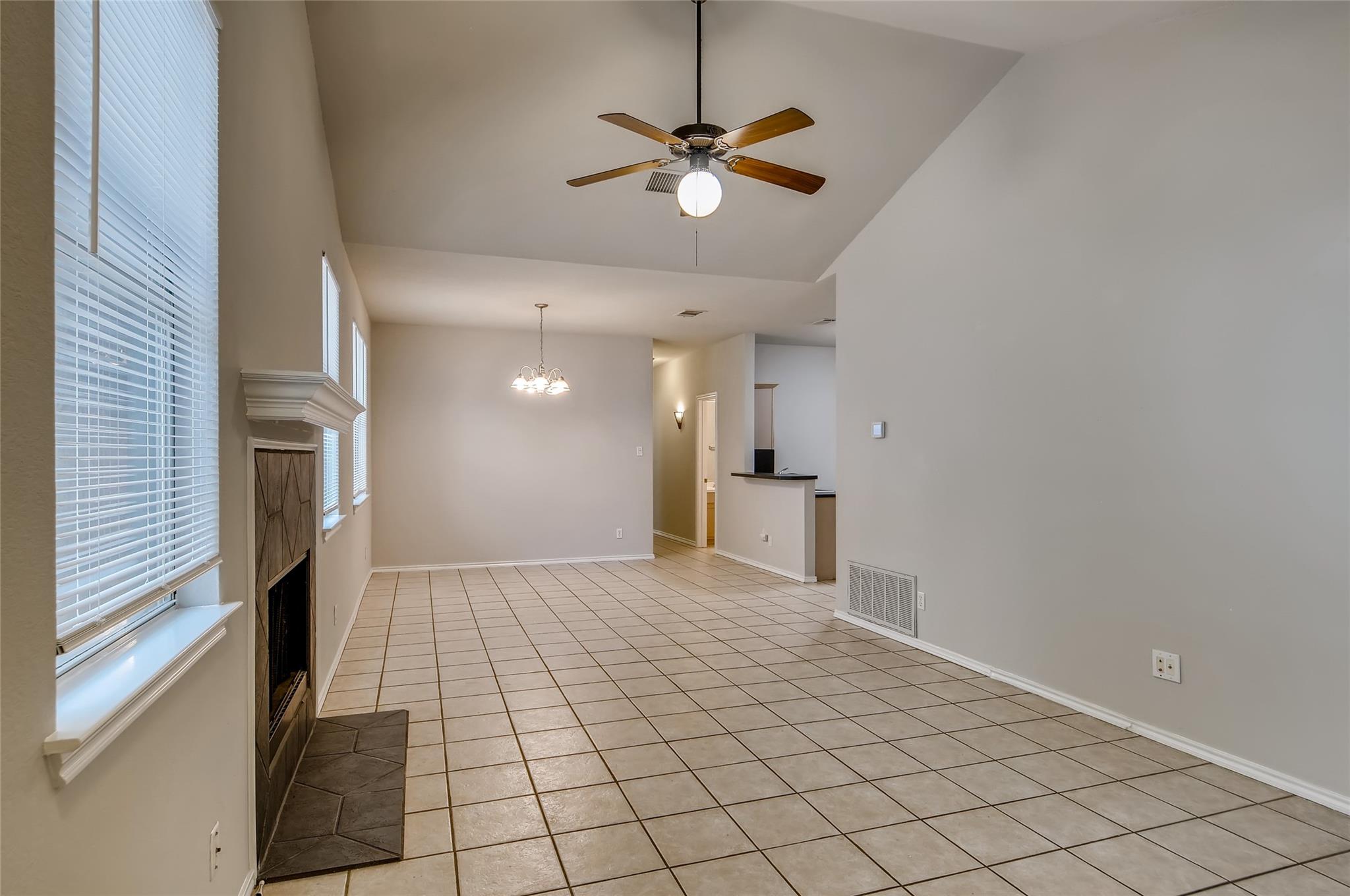 6703 Gold Moss Cv Property Photo 5