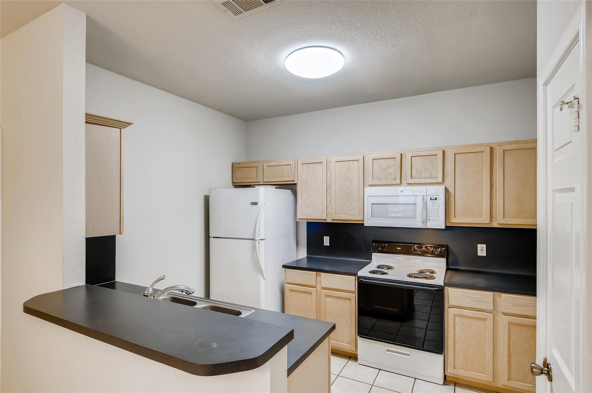 6703 Gold Moss Cv Property Photo 8
