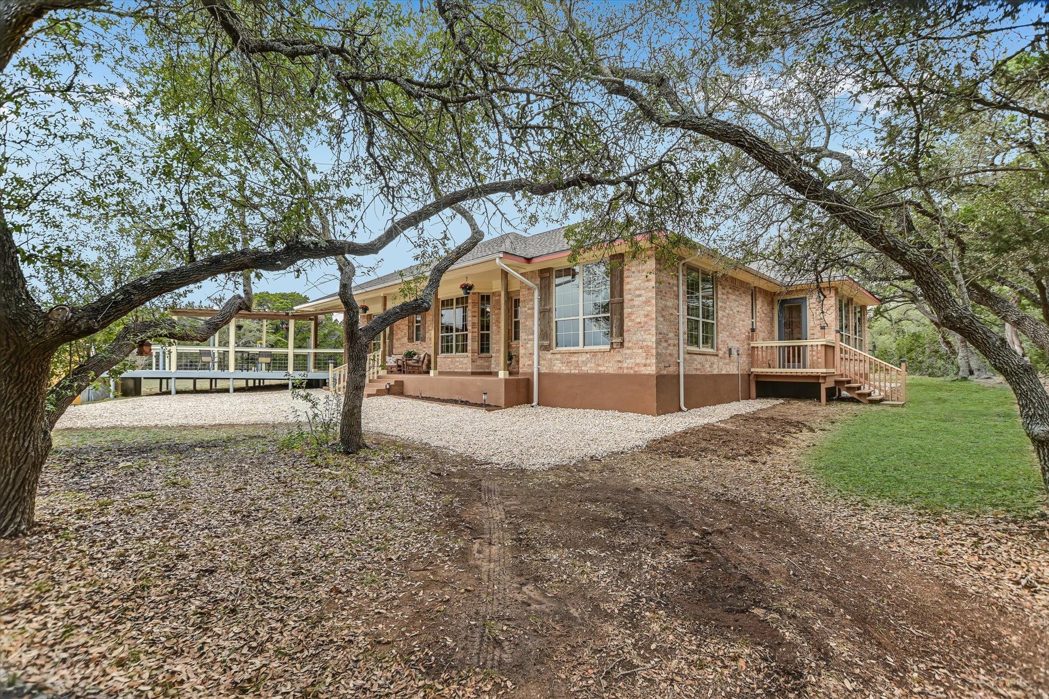 300 Round Rock Rd Property Photo 21