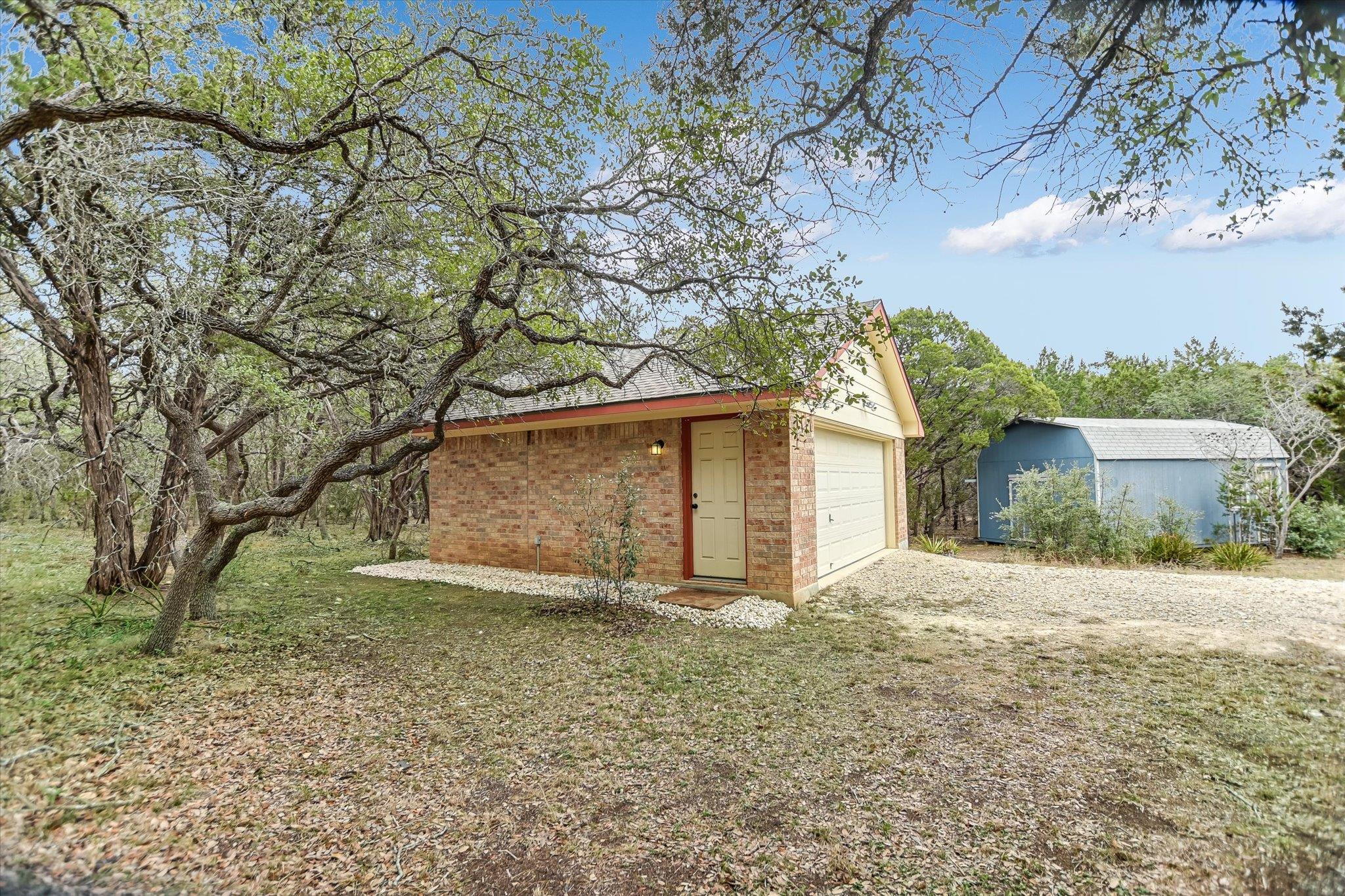 300 Round Rock Rd Property Photo 22