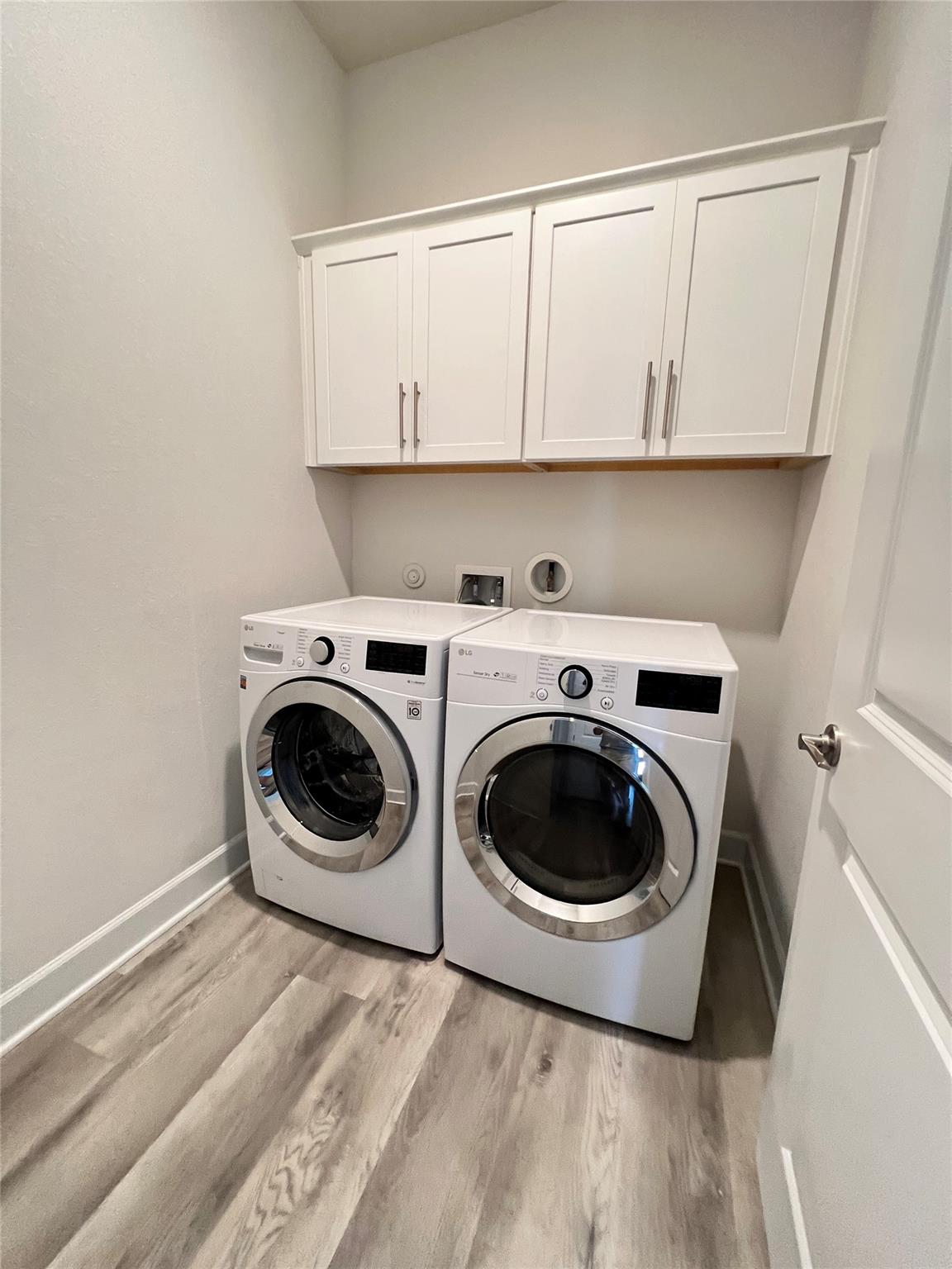 5820 Harper Park Dr #3 Property Photo 8