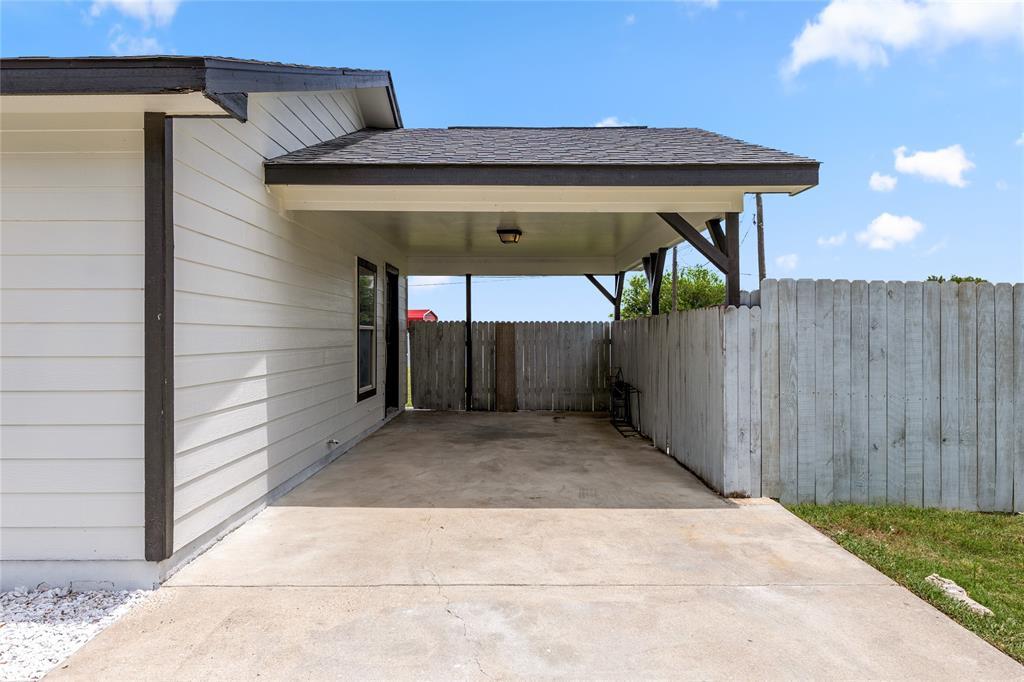 108 Gm Ln #a Property Photo 4