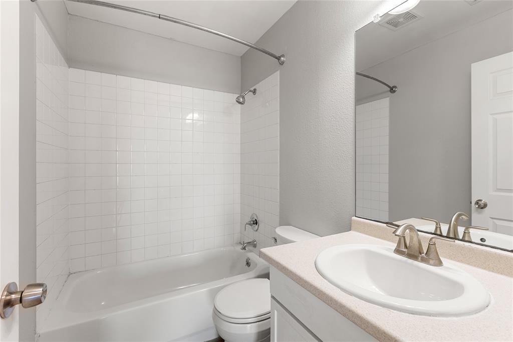 108 Gm Ln #a Property Photo 14