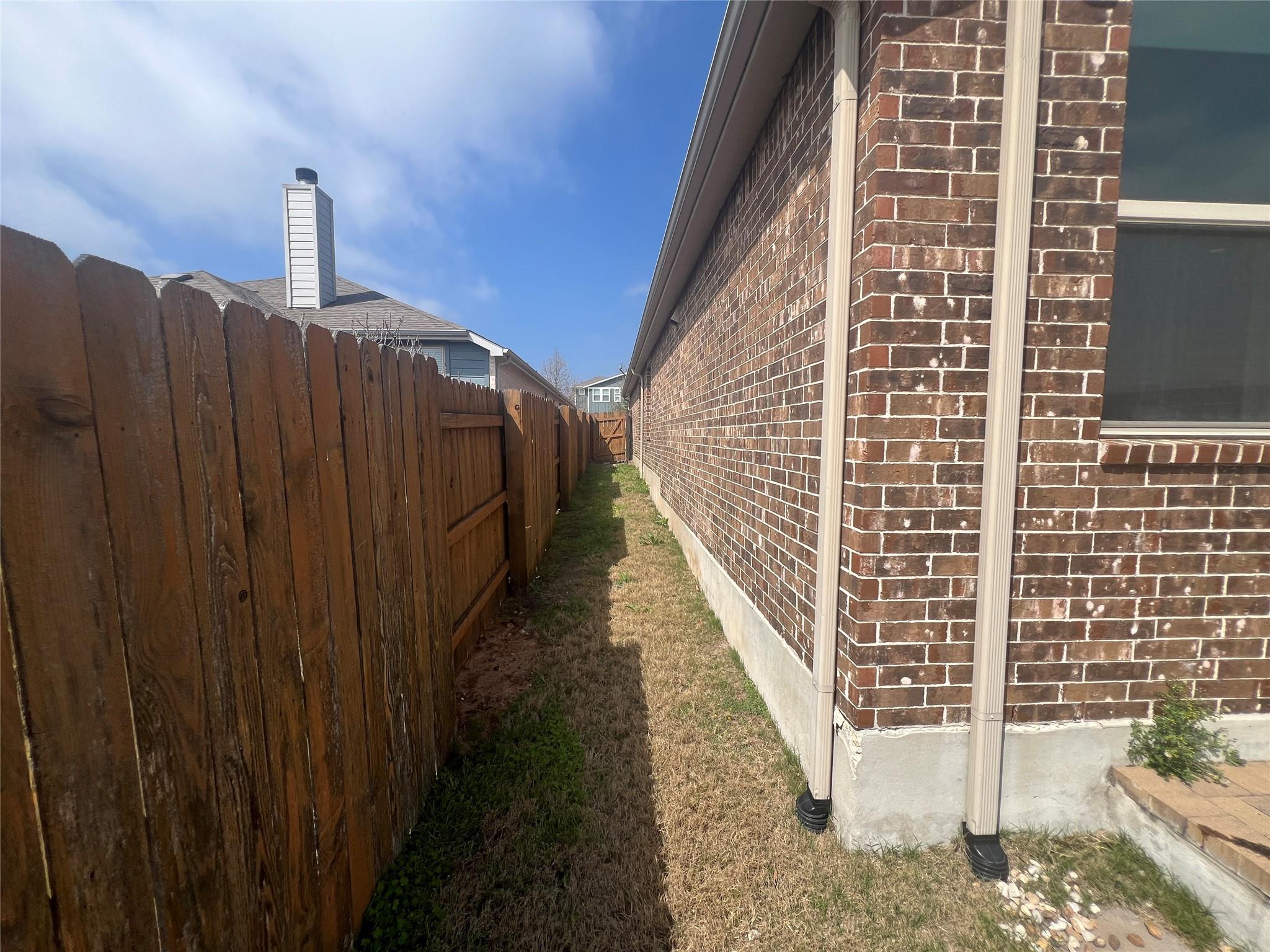 7009 Sienna Rouge Path Property Photo 20