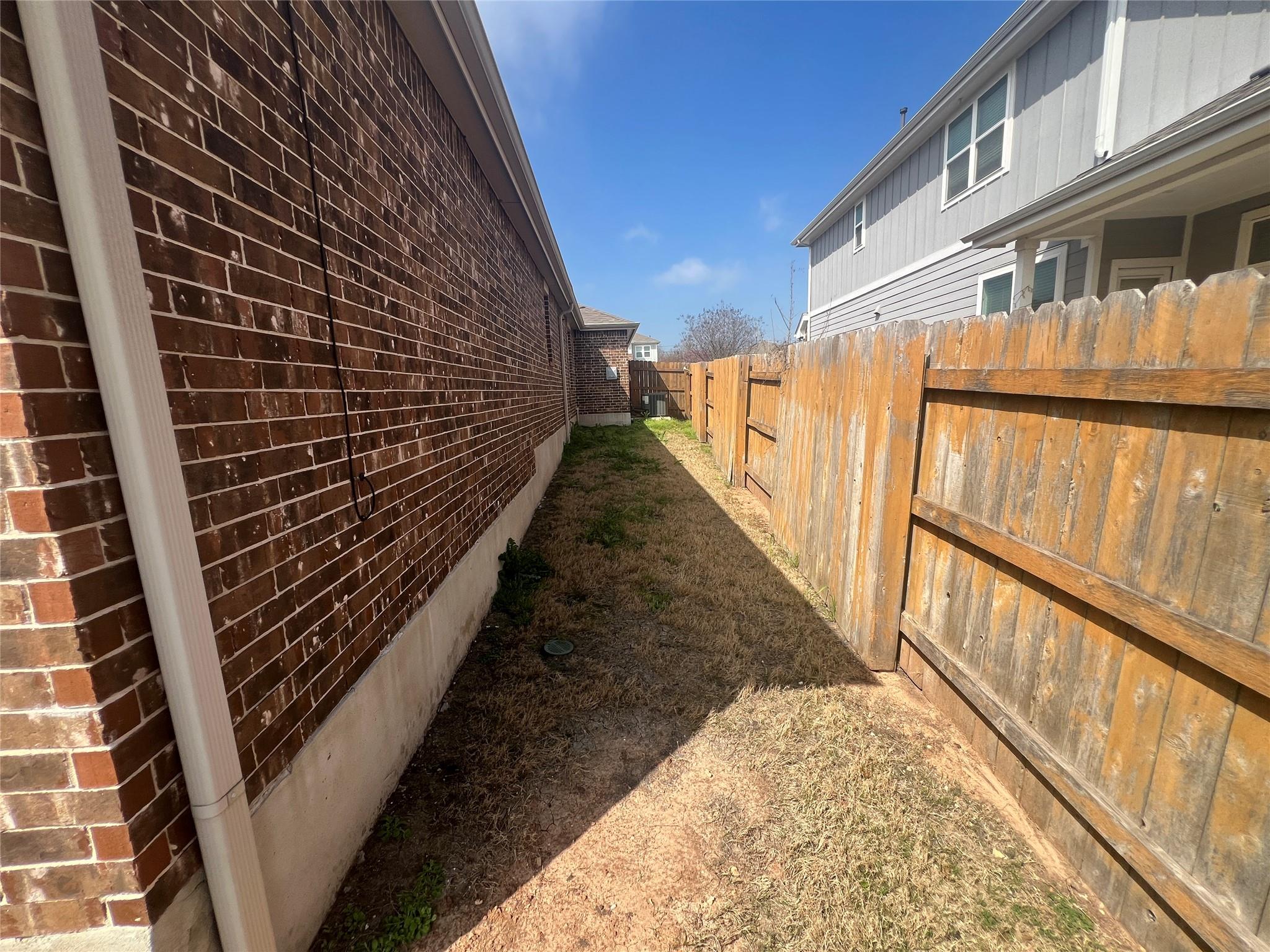 7009 Sienna Rouge Path Property Photo 23