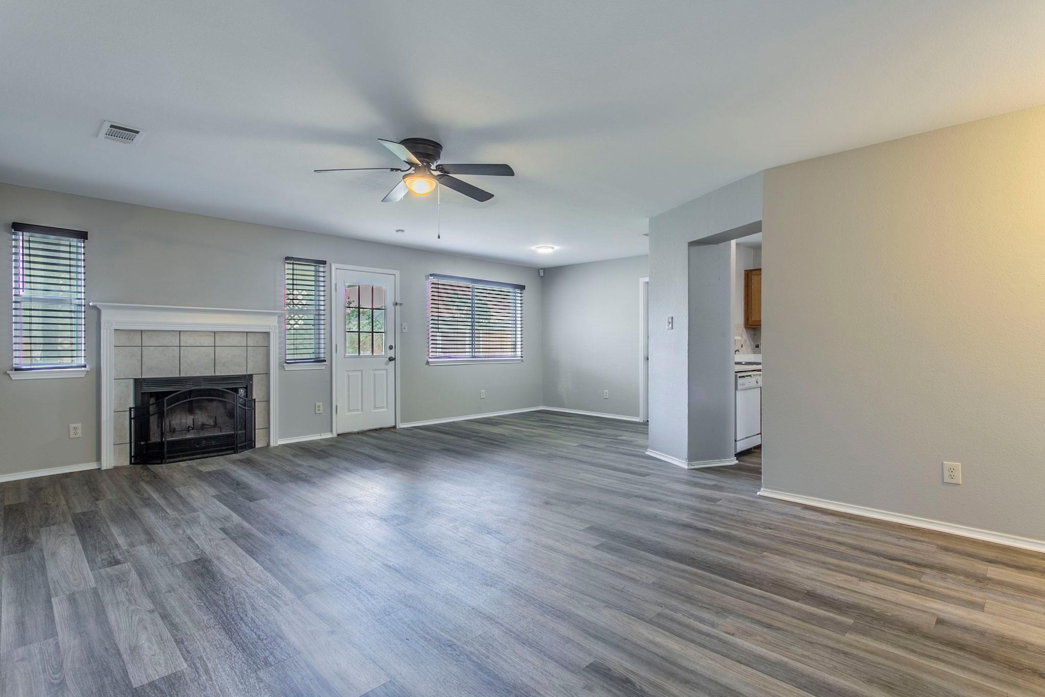 1904 Basalt Dr Property Photo 4