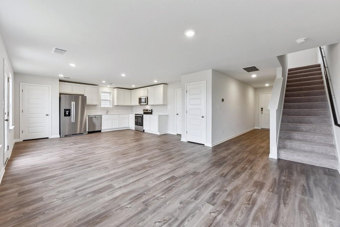 1117 Wild Leaf Way Property Photo 5