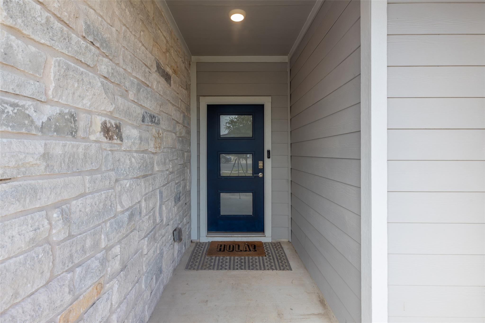 2913 Louris Ln Property Photo 3