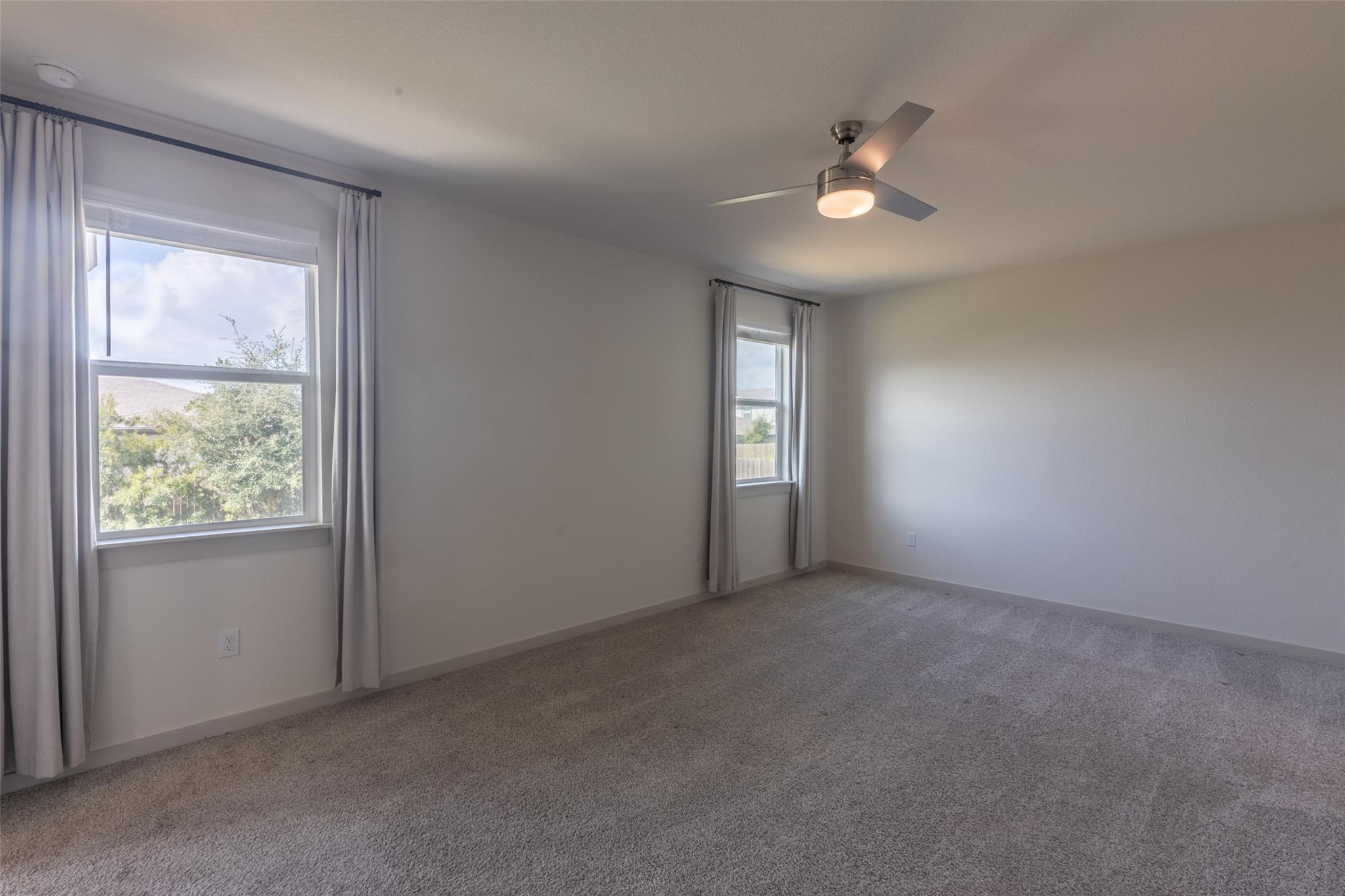 2913 Louris Ln Property Photo 18
