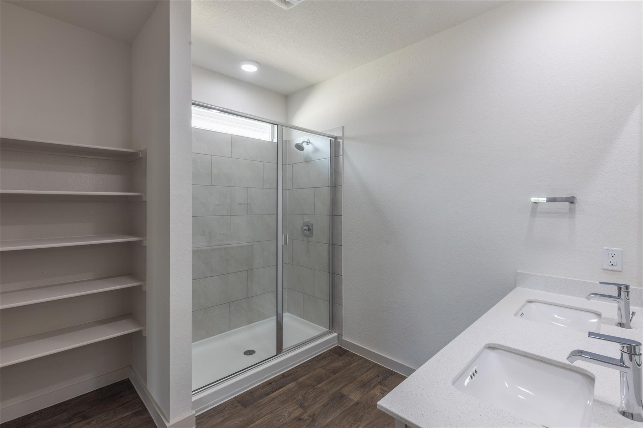 2913 Louris Ln Property Photo 22