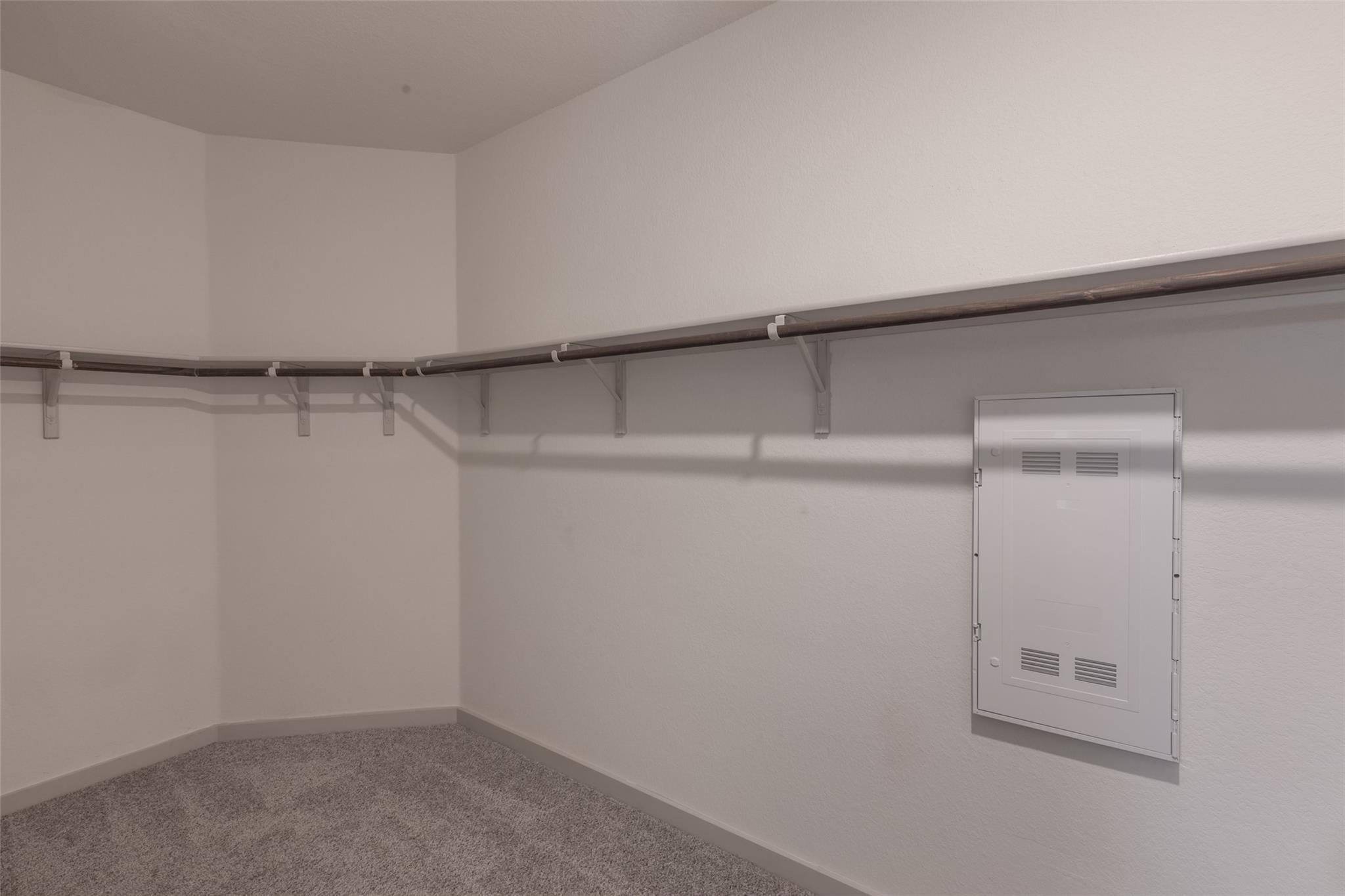 2913 Louris Ln Property Photo 23