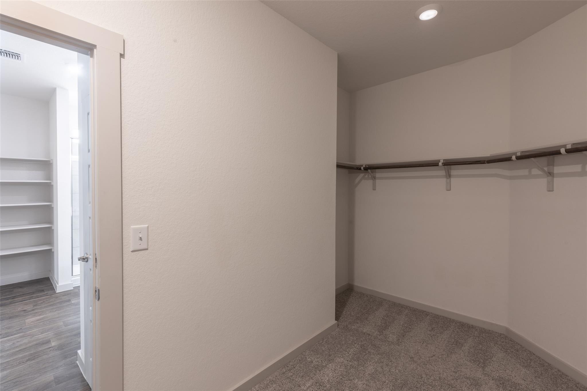2913 Louris Ln Property Photo 24