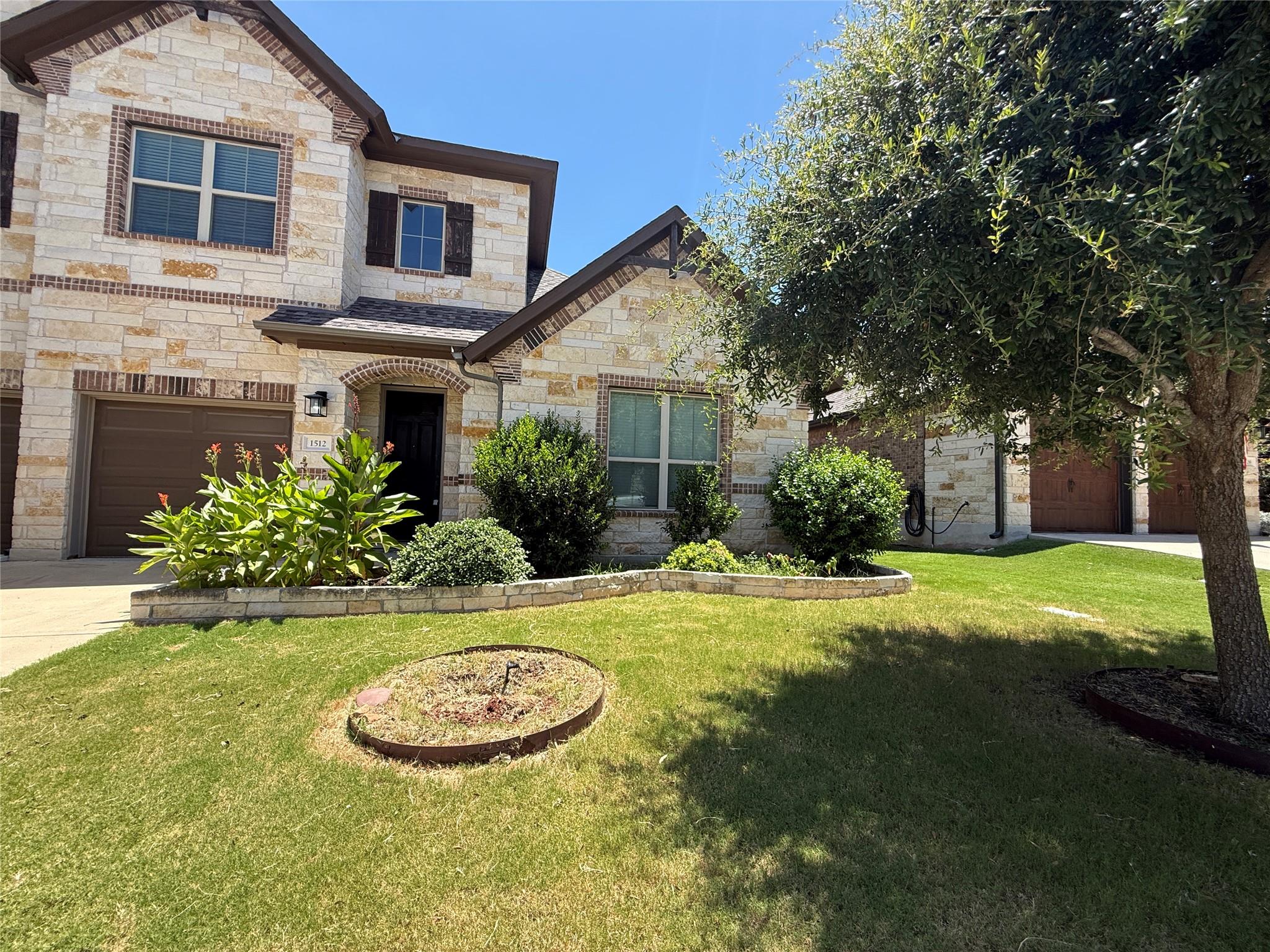 1512 Long Shadow Ln Property Photo 1