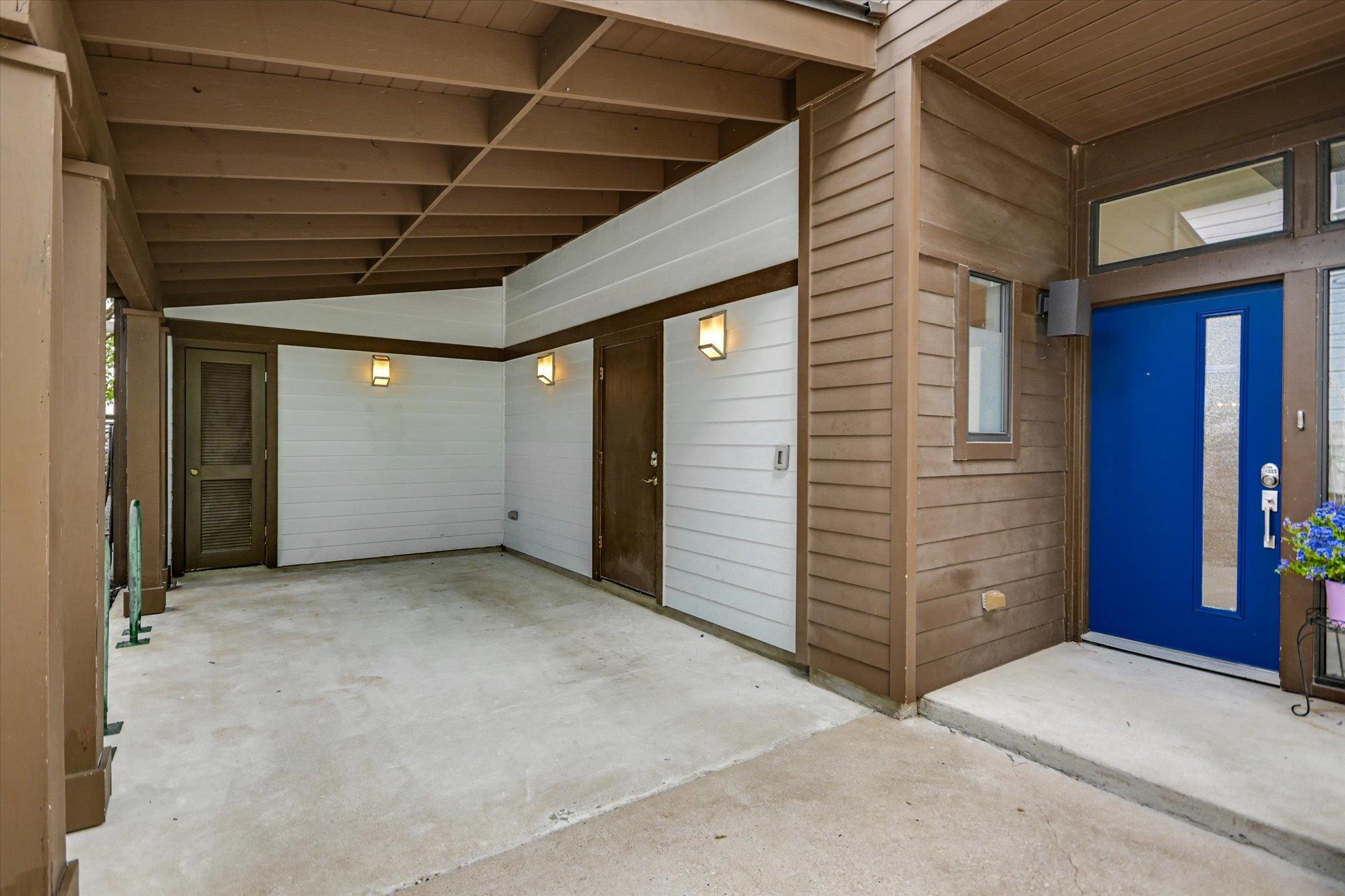 613 W Johanna St Property Photo 23