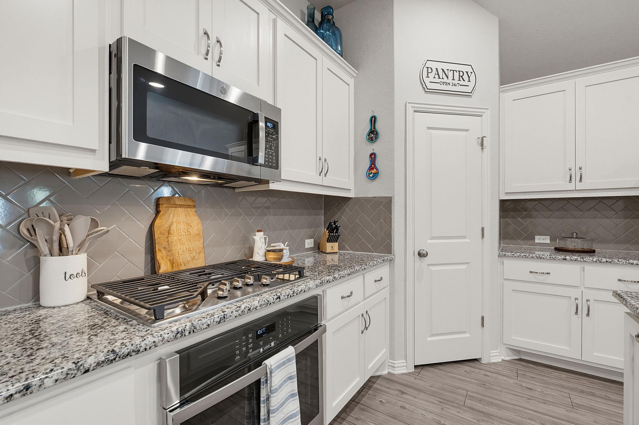 7032817 Property Photo 13