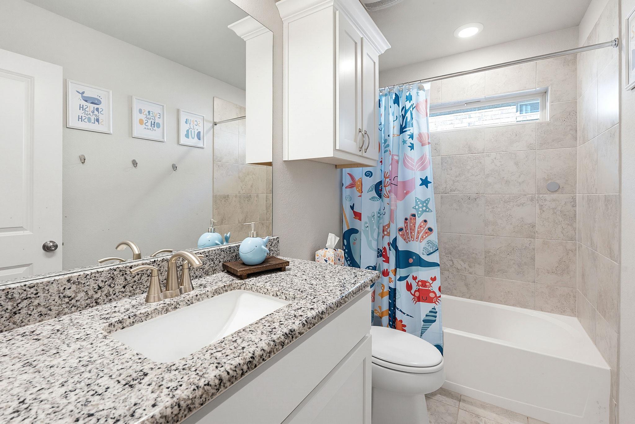 7032817 Property Photo 26