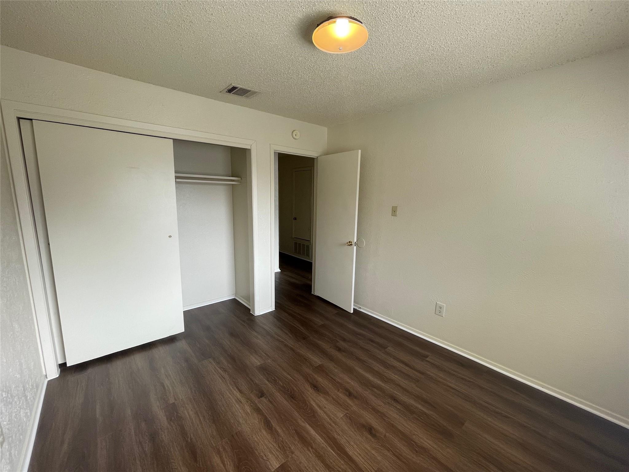 7603 Woodstone Cv #b Property Photo 16