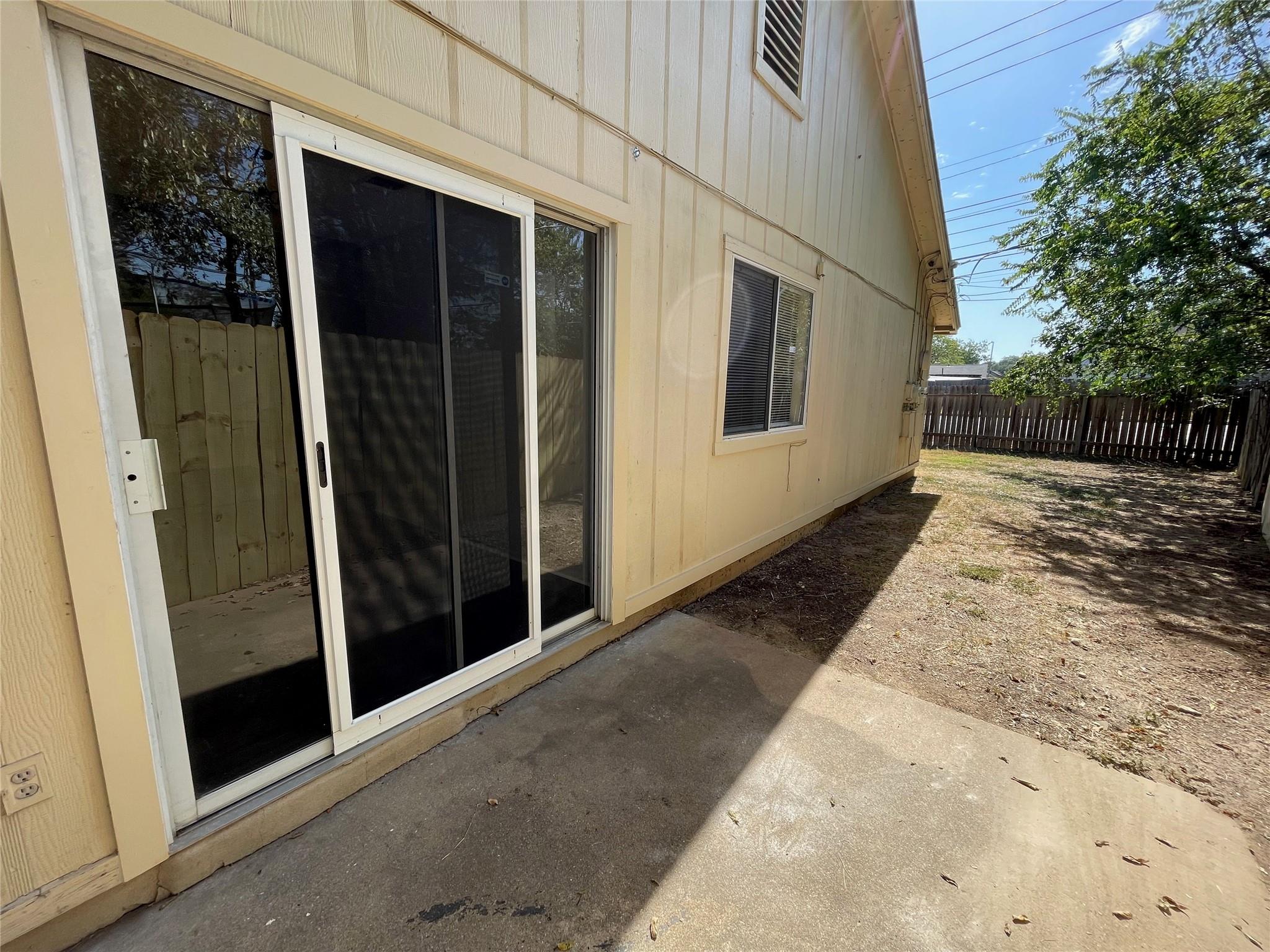7603 Woodstone Cv #b Property Photo 21