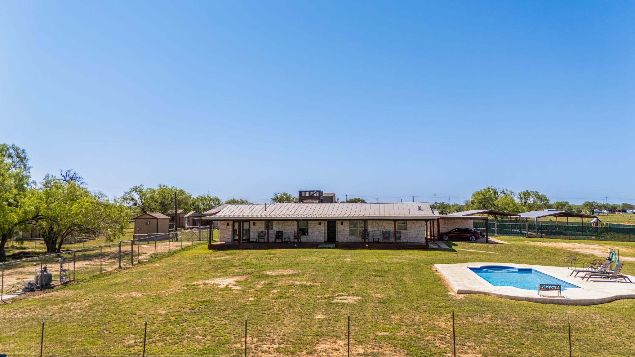 5800 Curran Dr Property Photo 9