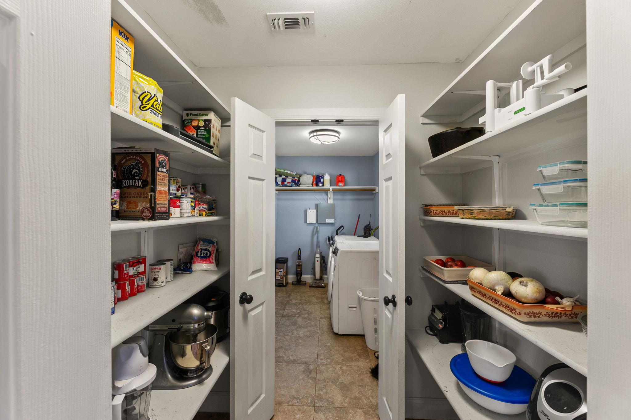 5800 Curran Dr Property Photo 22