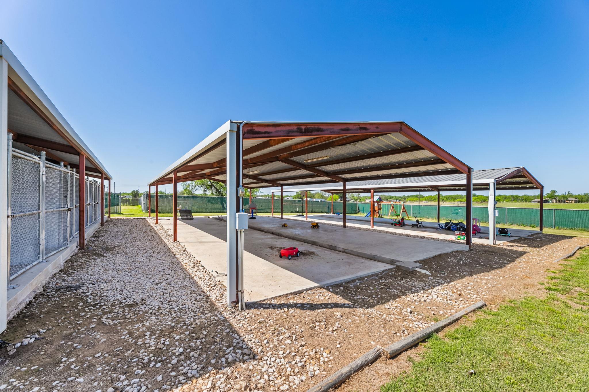 5800 Curran Dr Property Photo 34