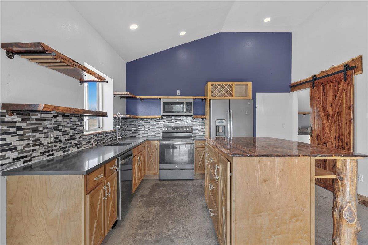 885 State Highway 71 None Property Photo 19