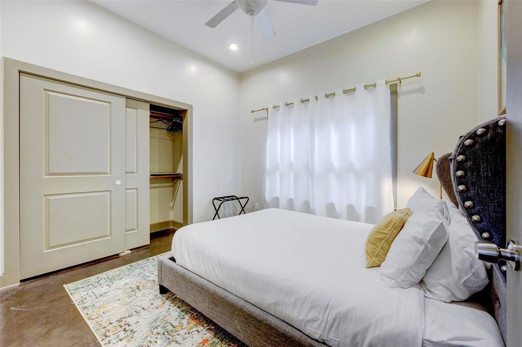 602 W N Loop Blvd #b Property Photo 14